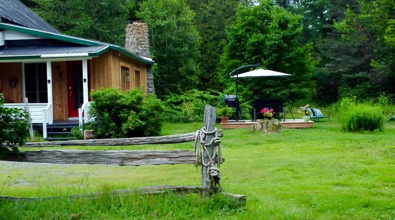 Chalets Nabu La Sacacomie - Riviere - Billard Saint-Alexis-des-Monts Exteriör bild